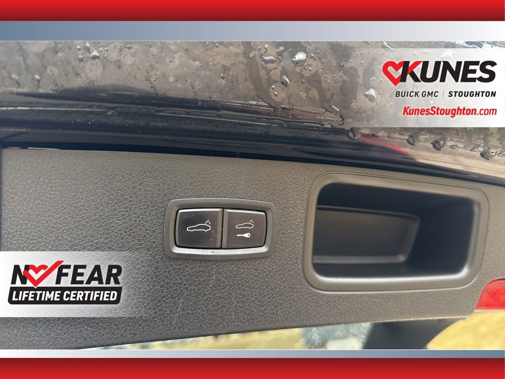 Used 2017 Porsche Macan S w/ Premium Package Plus image 19