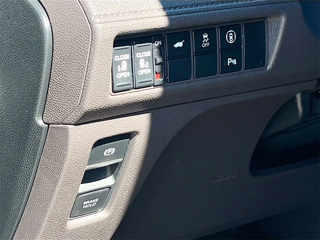 Used 2023 Honda Odyssey Elite image 10