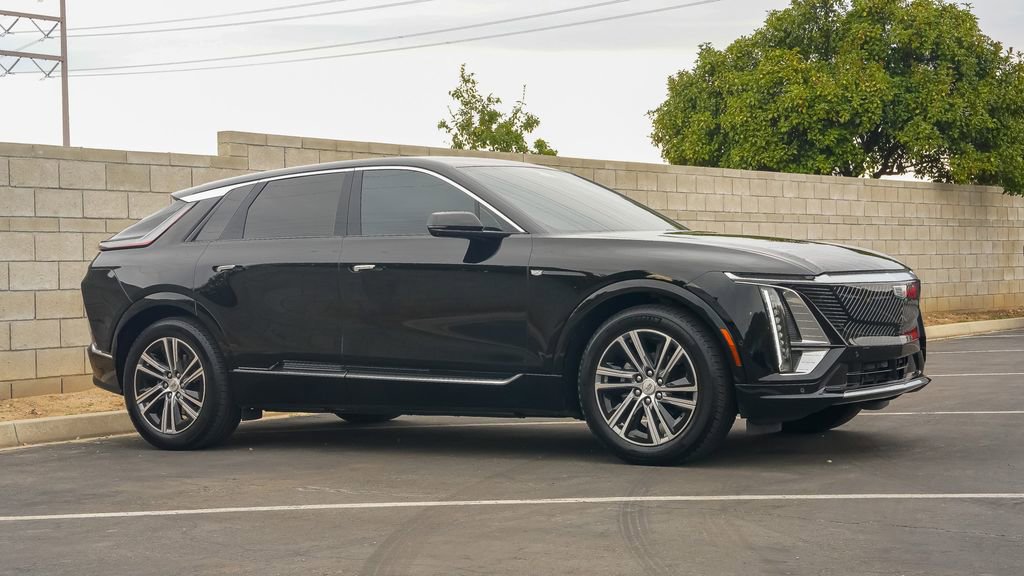 Certified 2025 Cadillac Lyriq Luxury image 7