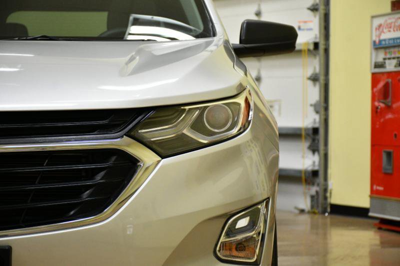 Used 2019 Chevrolet Equinox LS w/ LS Convenience Package FWD image 6