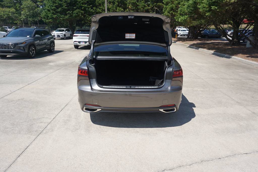 Used 2024 Lexus LS 500 RWD image 15