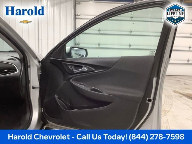 Used 2019 Chevrolet Malibu LT image 10