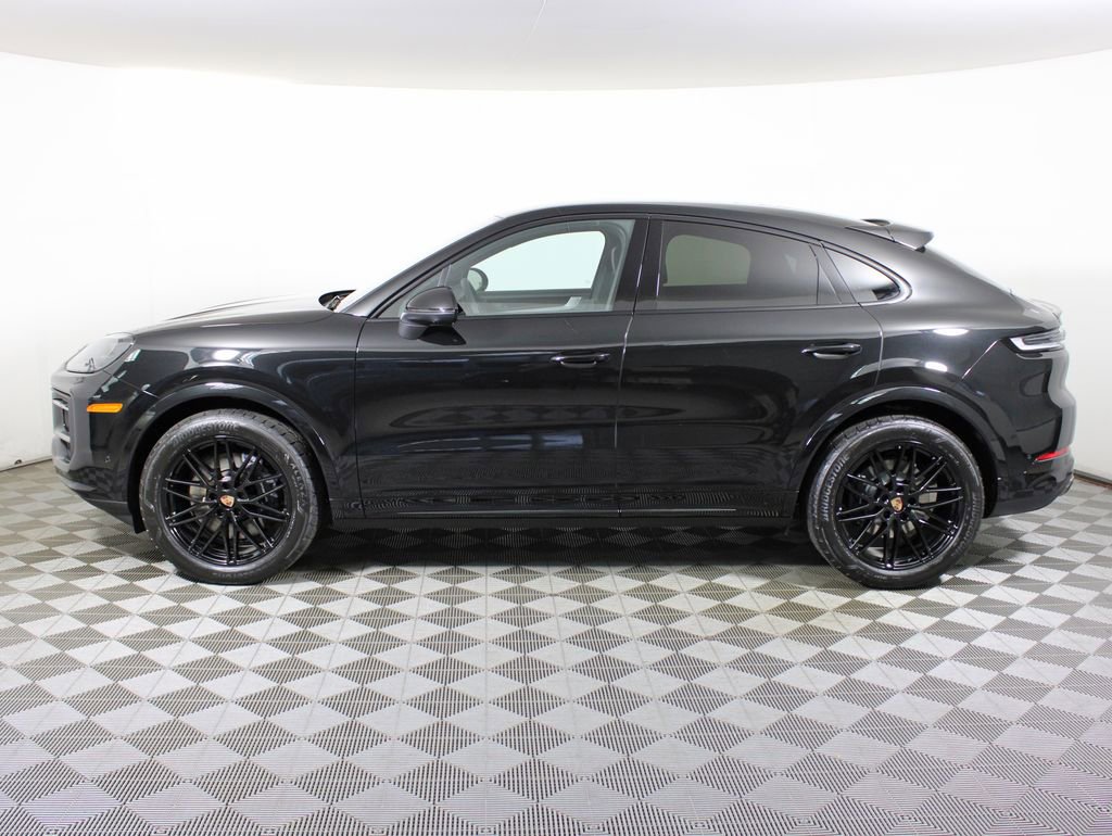 Certified 2026 Porsche Cayenne Coupe image 2