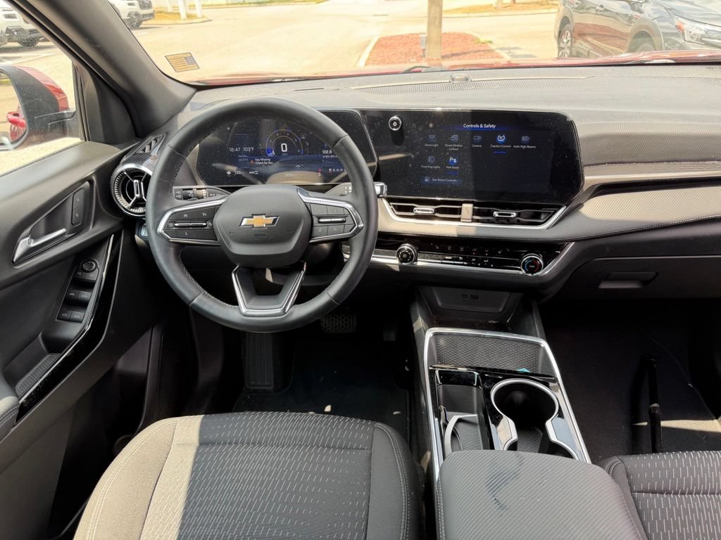 Used 2025 Chevrolet Equinox LT w/ Safety and Technology Package AWD/4WD image 22