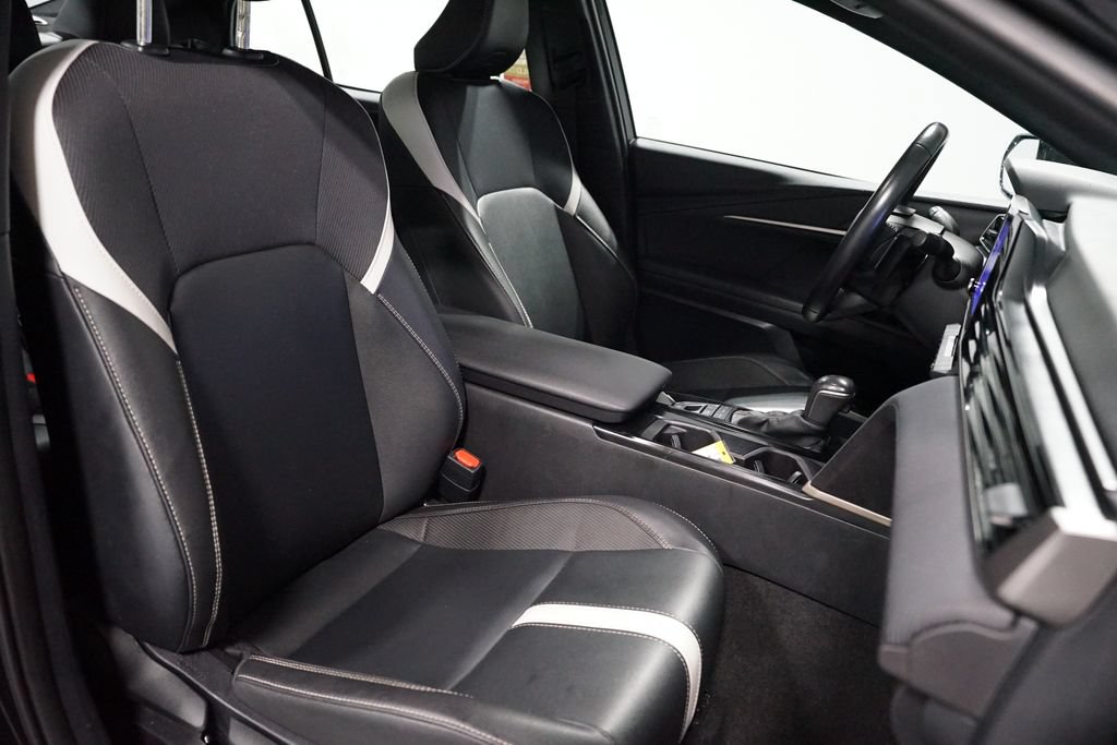 Used 2025 Toyota Camry SE FWD image 29