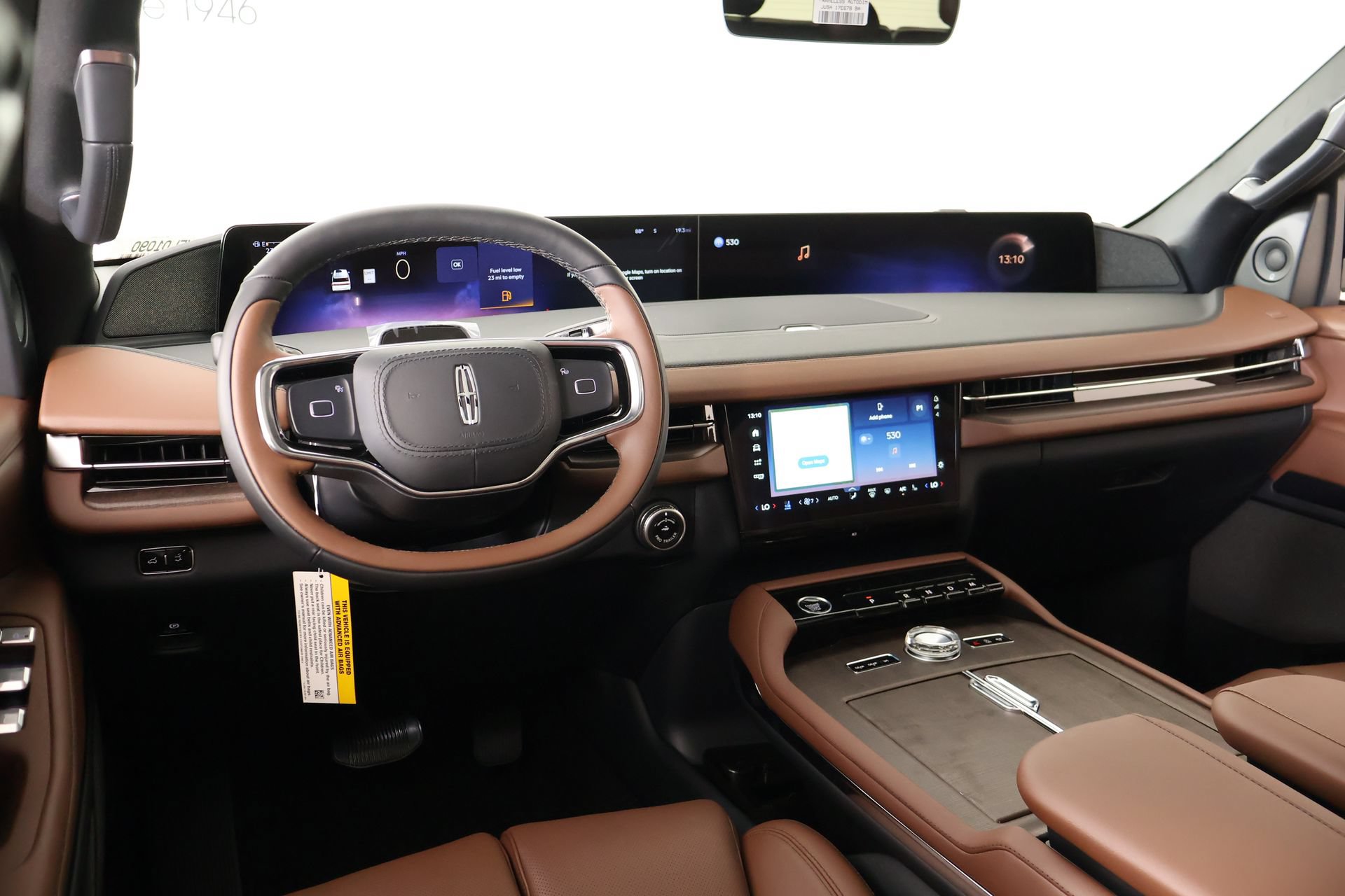New 2027 Lincoln Navigator Reserve AWD/4WD image 2