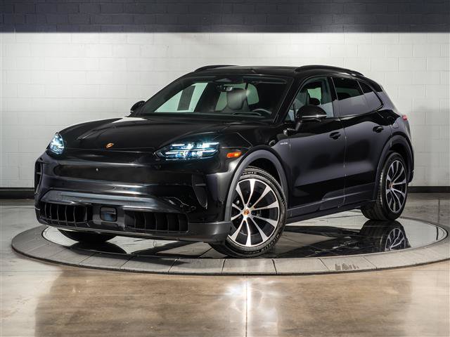 Used 2026 Porsche Cayenne Electric AWD/4WD image 1
