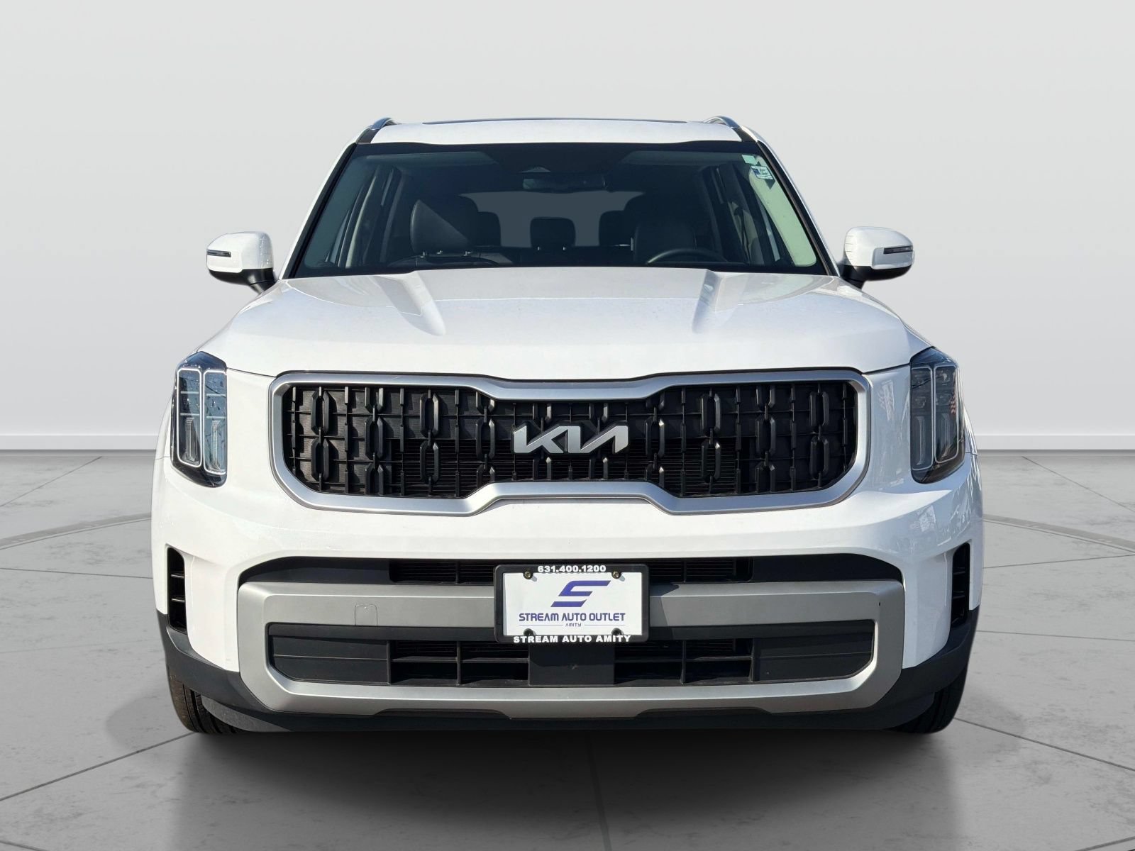 Used 2024 Kia Telluride EX AWD/4WD image 2