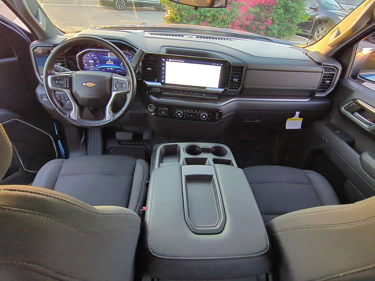 Used 2022 Chevrolet Silverado 1500 LT w/ Protection Package AWD/4WD image 20