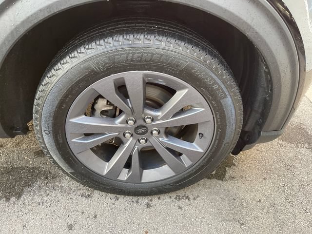 Used 2024 Ford Explorer XLT w/ Equipment Group 202A AWD/4WD image 44