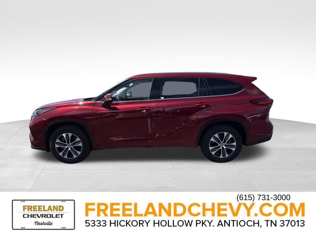 Used 2020 Toyota Highlander XLE FWD image 6