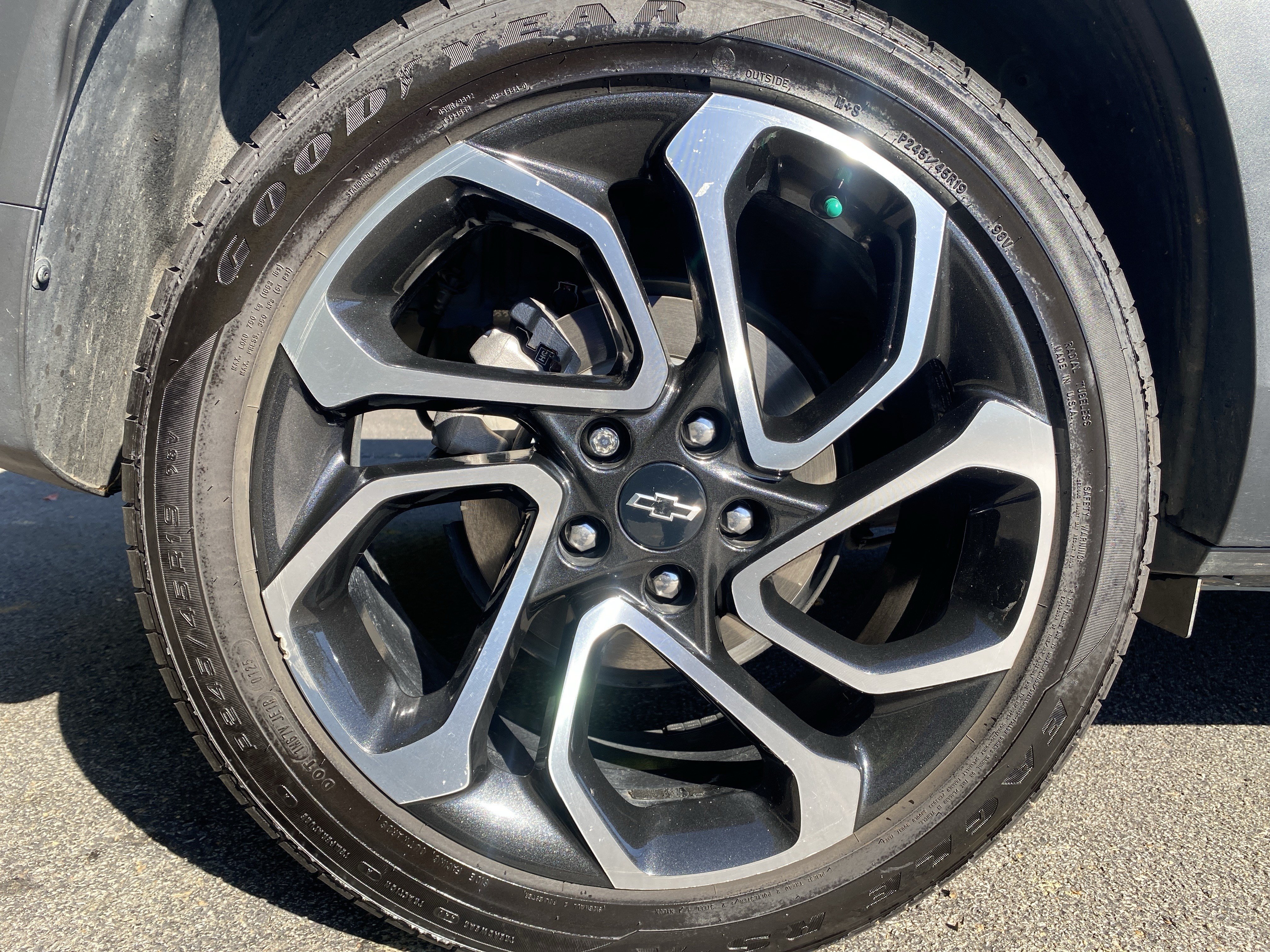 Used 2024 Chevrolet Trax RS w/ Sunroof Package FWD image 15