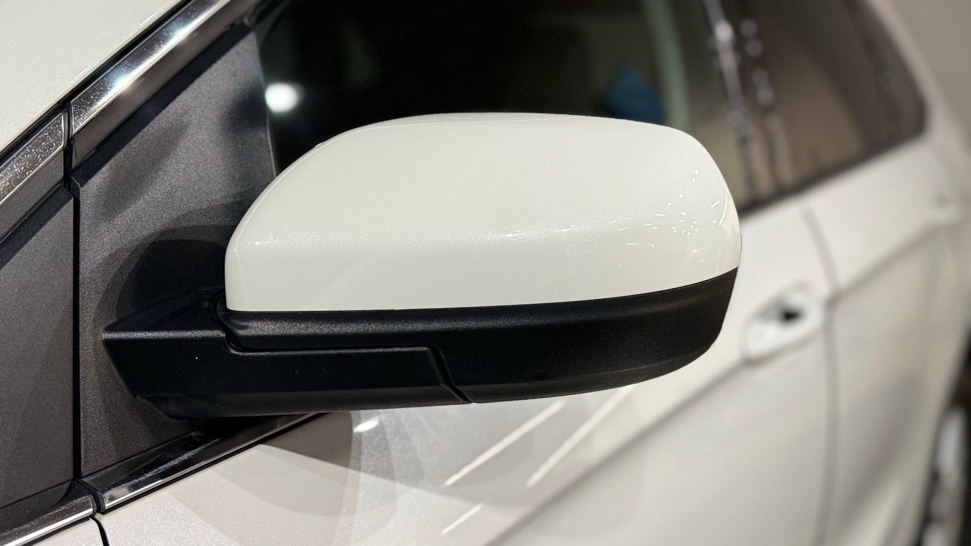 Used 2022 Ford Edge SEL w/ Convenience Package image 16