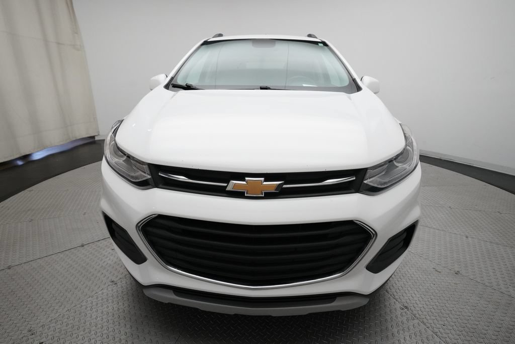 Used 2018 Chevrolet Trax LT w/ LT Convenience Package FWD image 11