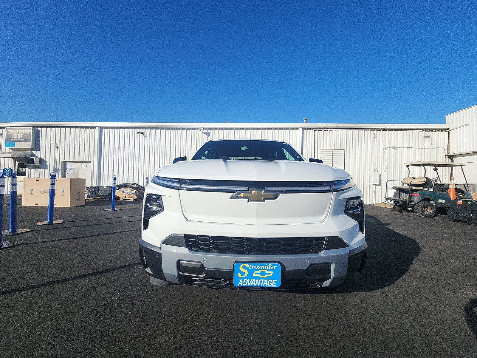 New 2026 Chevrolet Silverado EV LT image 8
