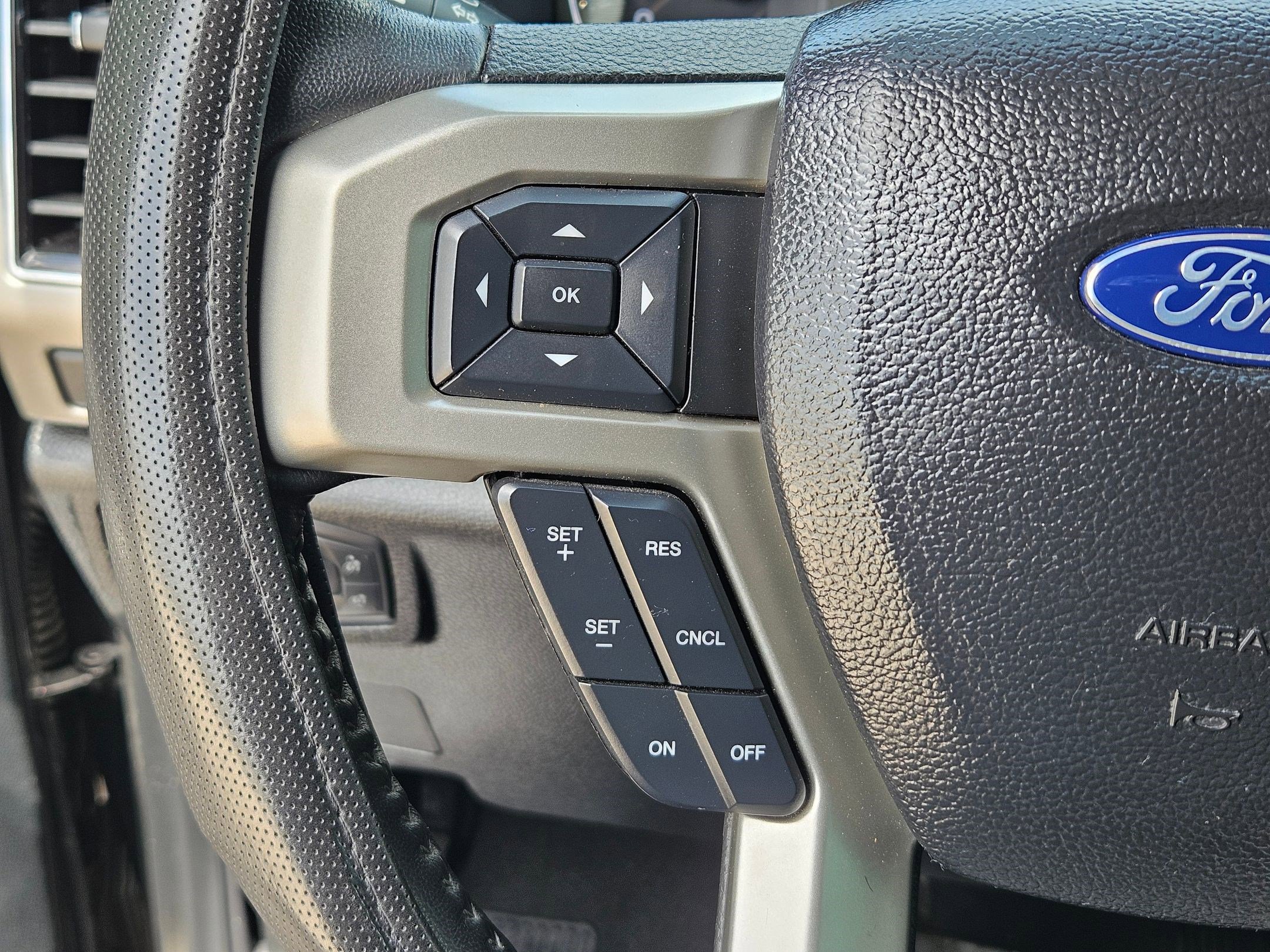 Used 2021 Ford F250 Lariat AWD/4WD image 17