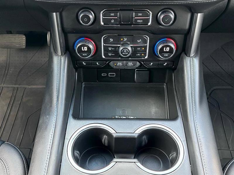 Used 2024 Chevrolet Suburban Z71 w/ Luxury Package image 24