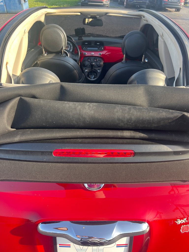 Used 2012 FIAT 500 Lounge w/ Luxury Leather Pkg FWD image 10