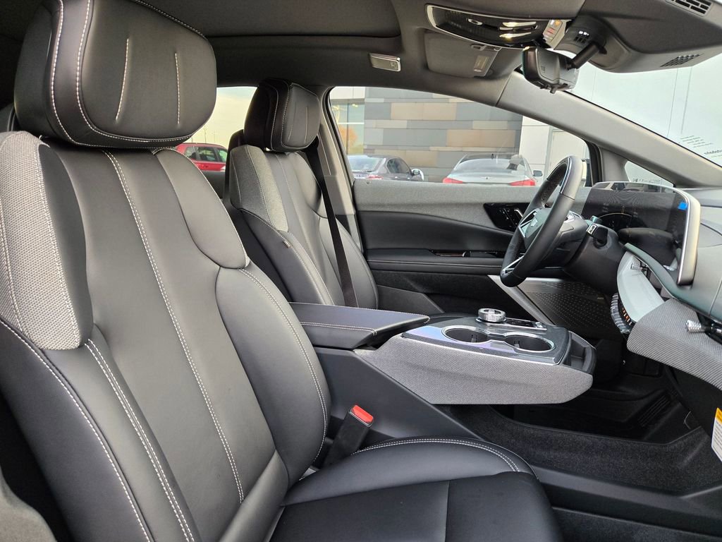 New 2026 Cadillac Optiq Sport 1 w/ LPO, Floor Liner Package image 27