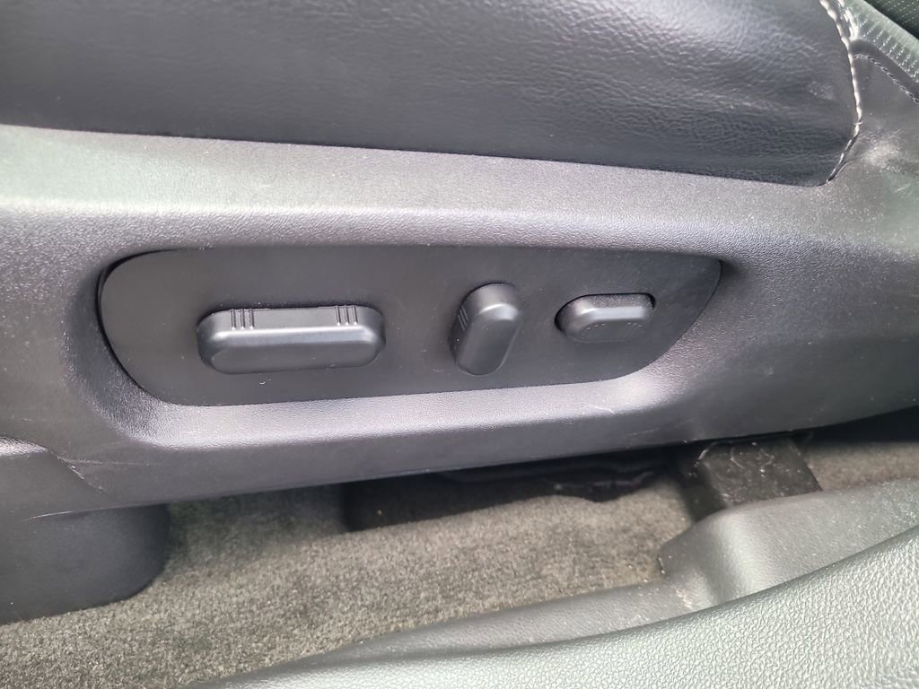 Used 2014 Ford Explorer Sport w/ Equipment Group 401A image 18