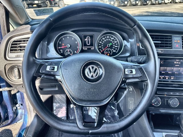 Used 2019 Volkswagen Golf S FWD image 22