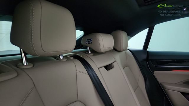 Used 2025 Porsche Macan Electric RWD image 26