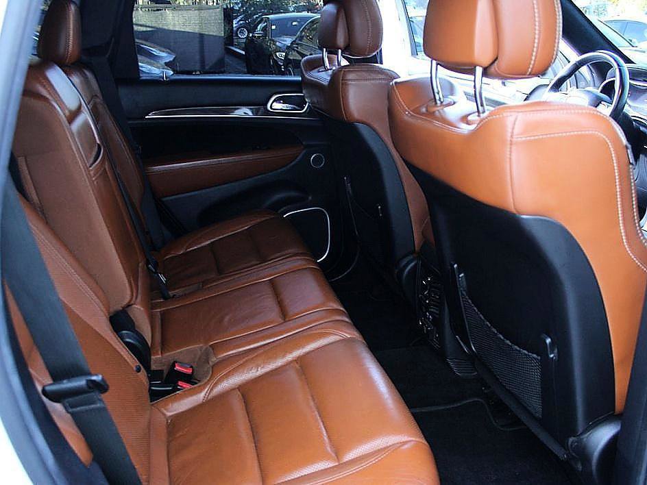 Used 2014 Jeep Grand Cherokee SRT image 20