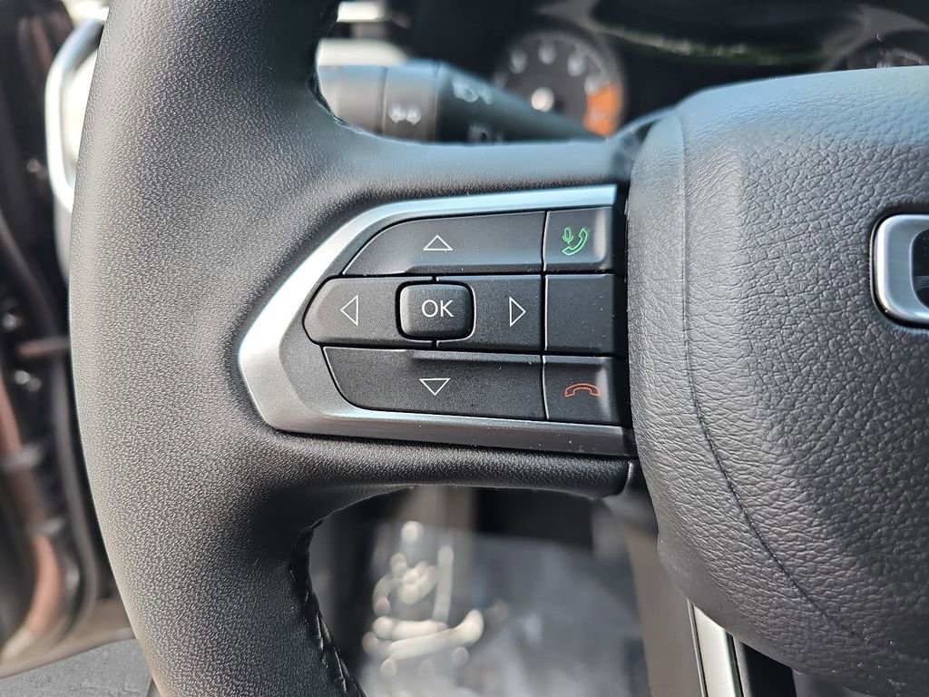 Used 2023 Jeep Compass Limited AWD/4WD image 16