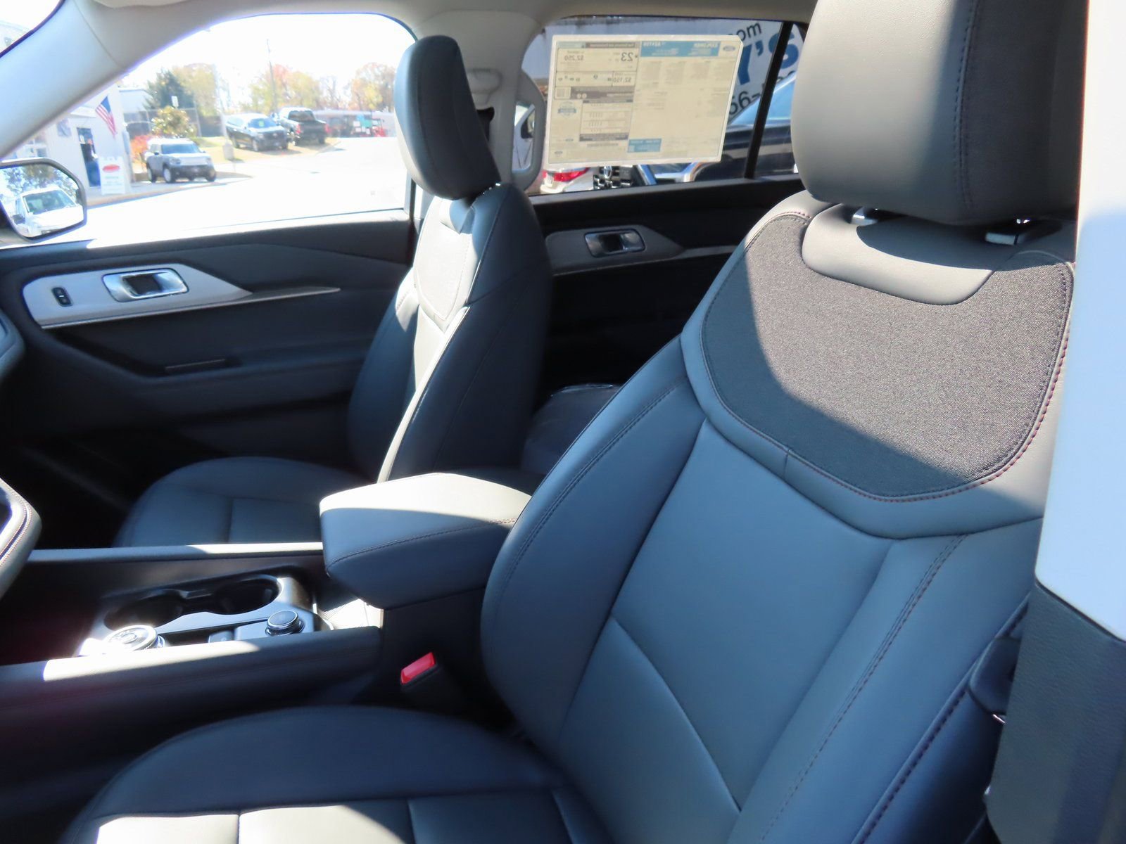 New 2026 Ford Explorer Active w/ Active Comfort Package image 14