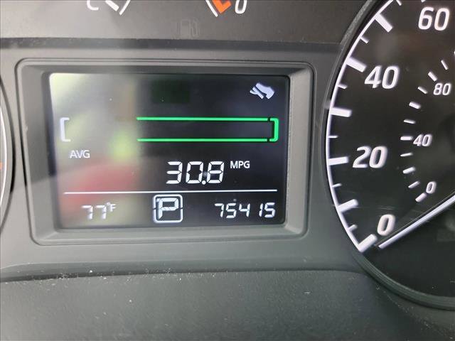 Used 2014 Nissan Sentra S FWD image 20