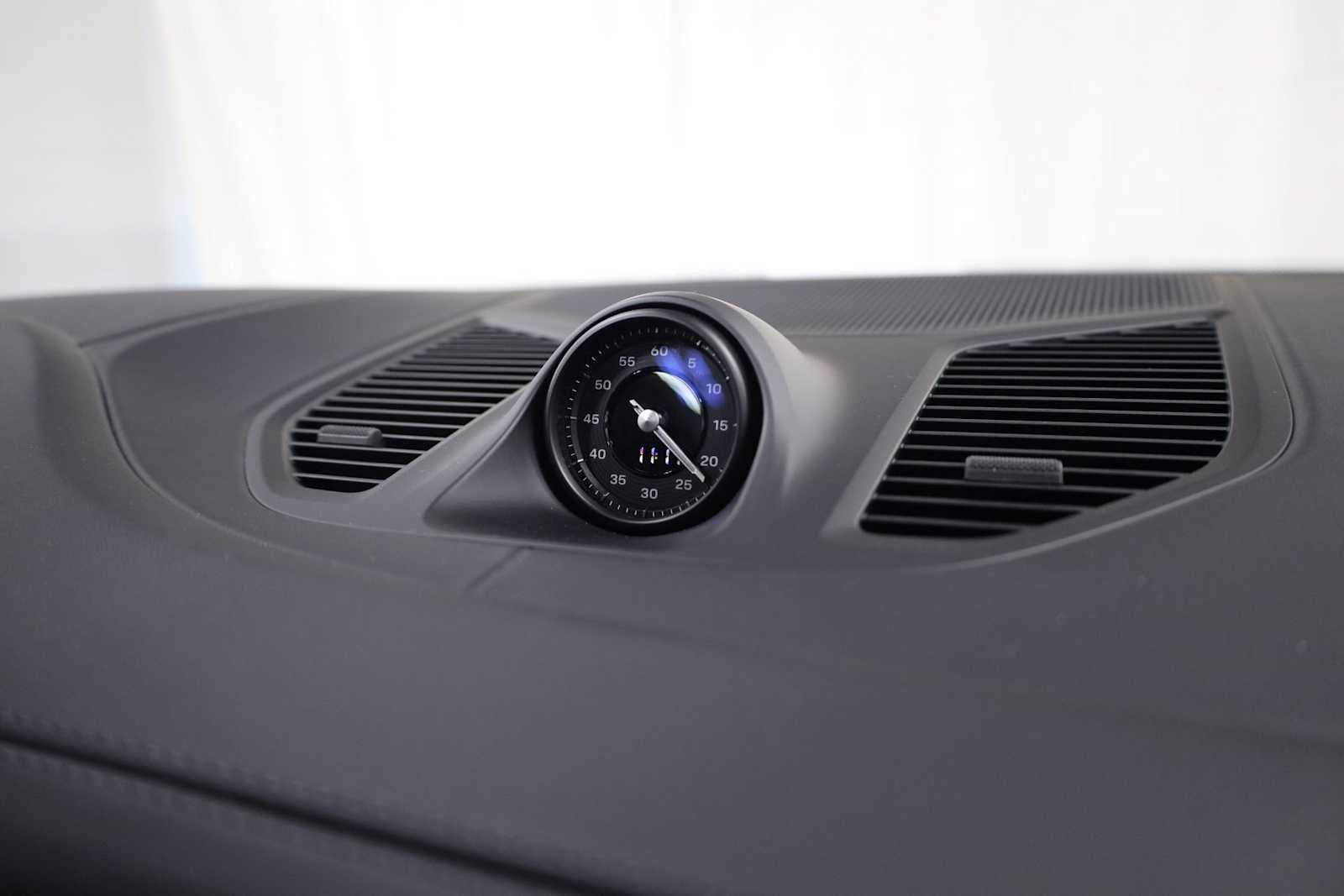 New 2026 Porsche Cayenne Coupe image 23