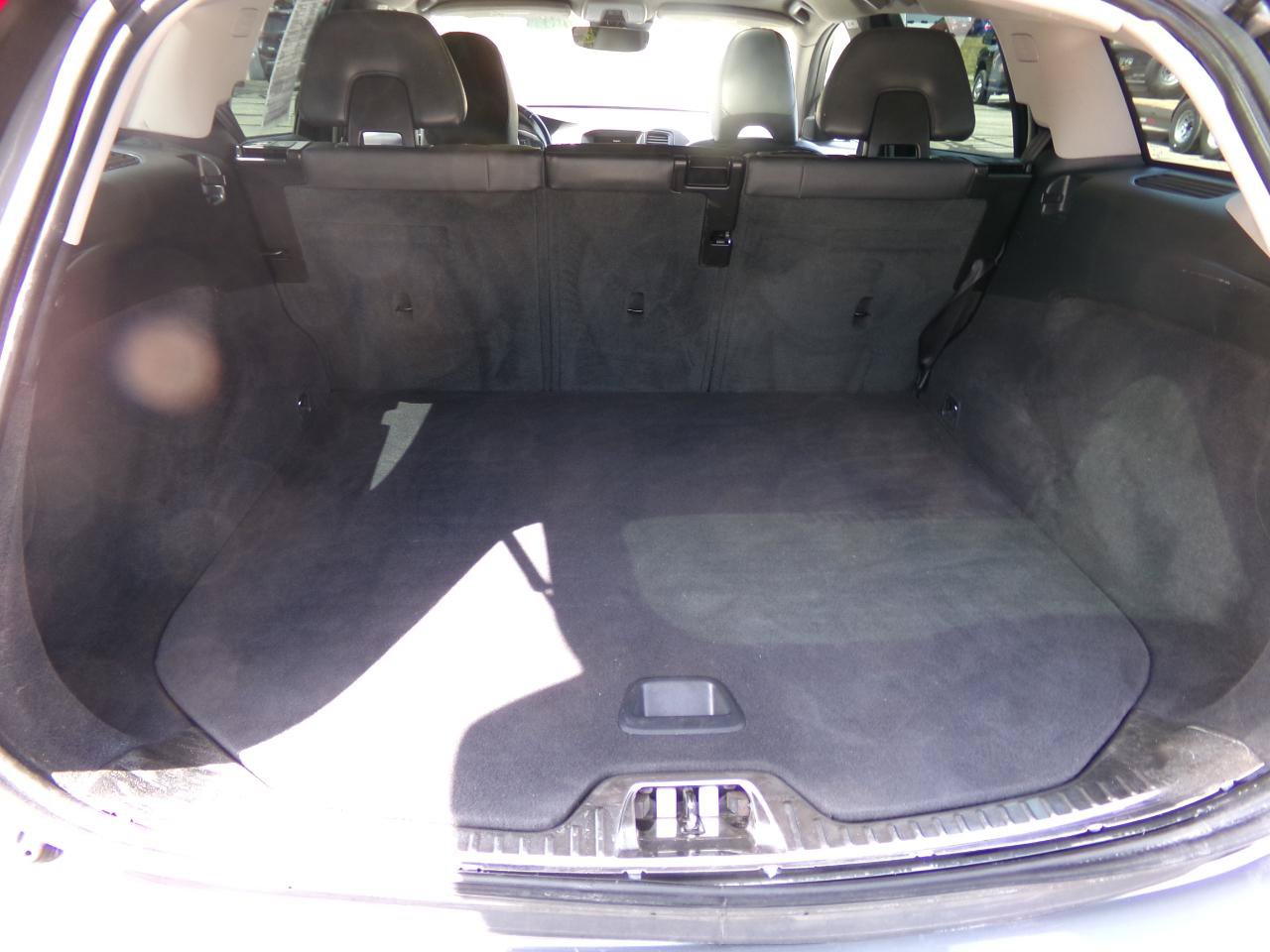 Used 2018 Volvo V60 T5 Cross Country AWD/4WD image 19