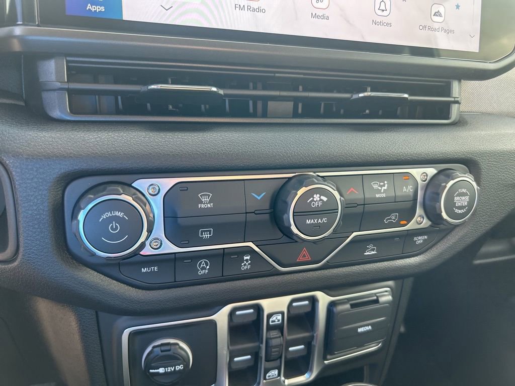 New 2026 Jeep Wrangler Sport image 39