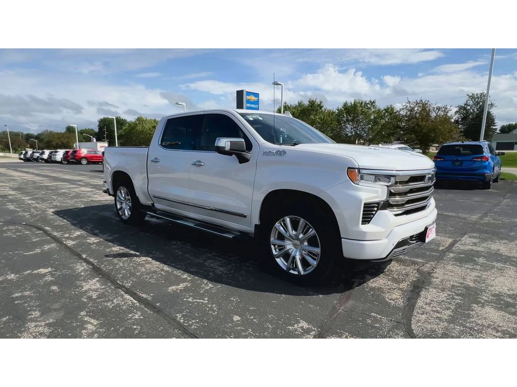 Certified 2022 Chevrolet Silverado 1500 High Country w/ High Country Premium Package image 2