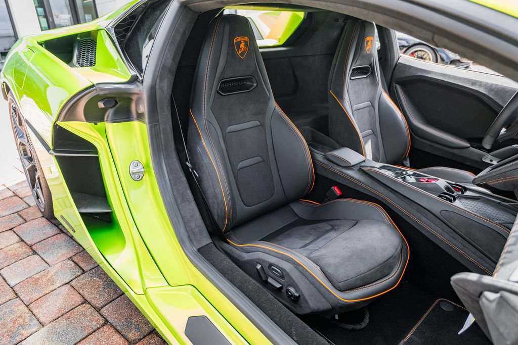 Used 2026 Lamborghini Temerario AWD/4WD image 30