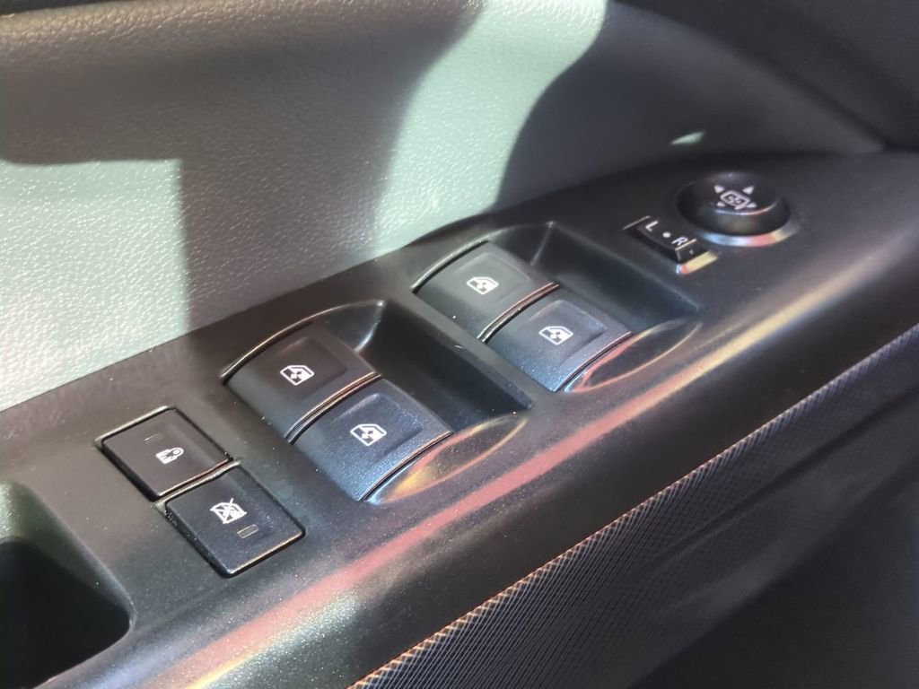 Used 2020 Chevrolet Colorado Z71 image 30