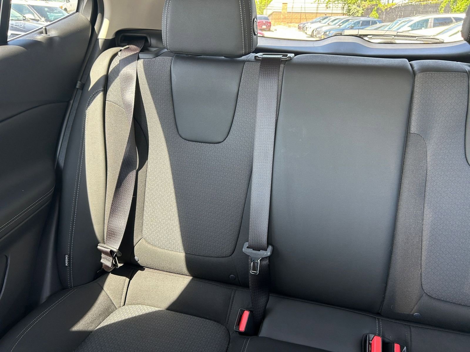 Used 2025 Buick Encore GX Preferred FWD image 34