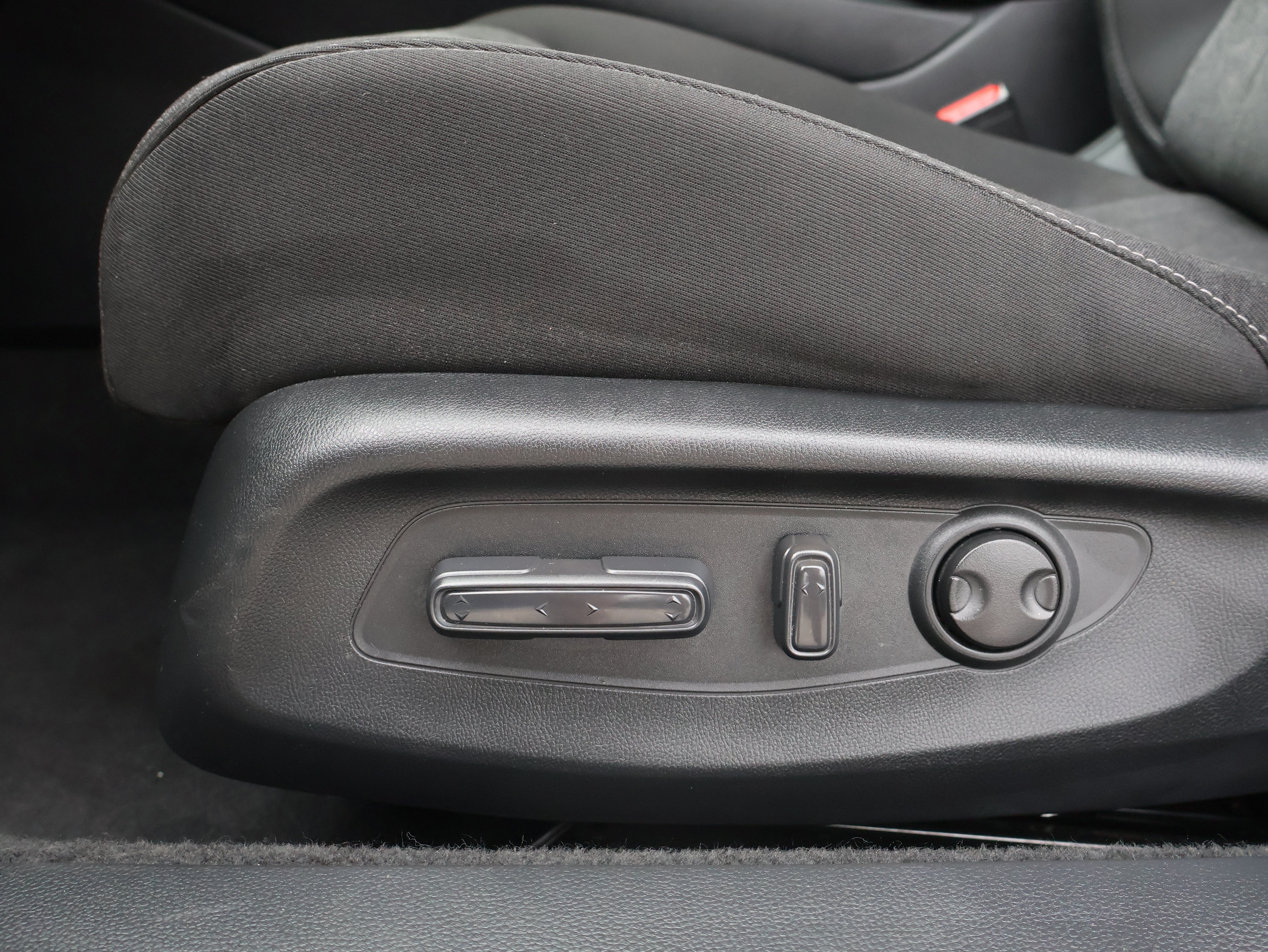 Used 2025 Honda Accord SE image 23