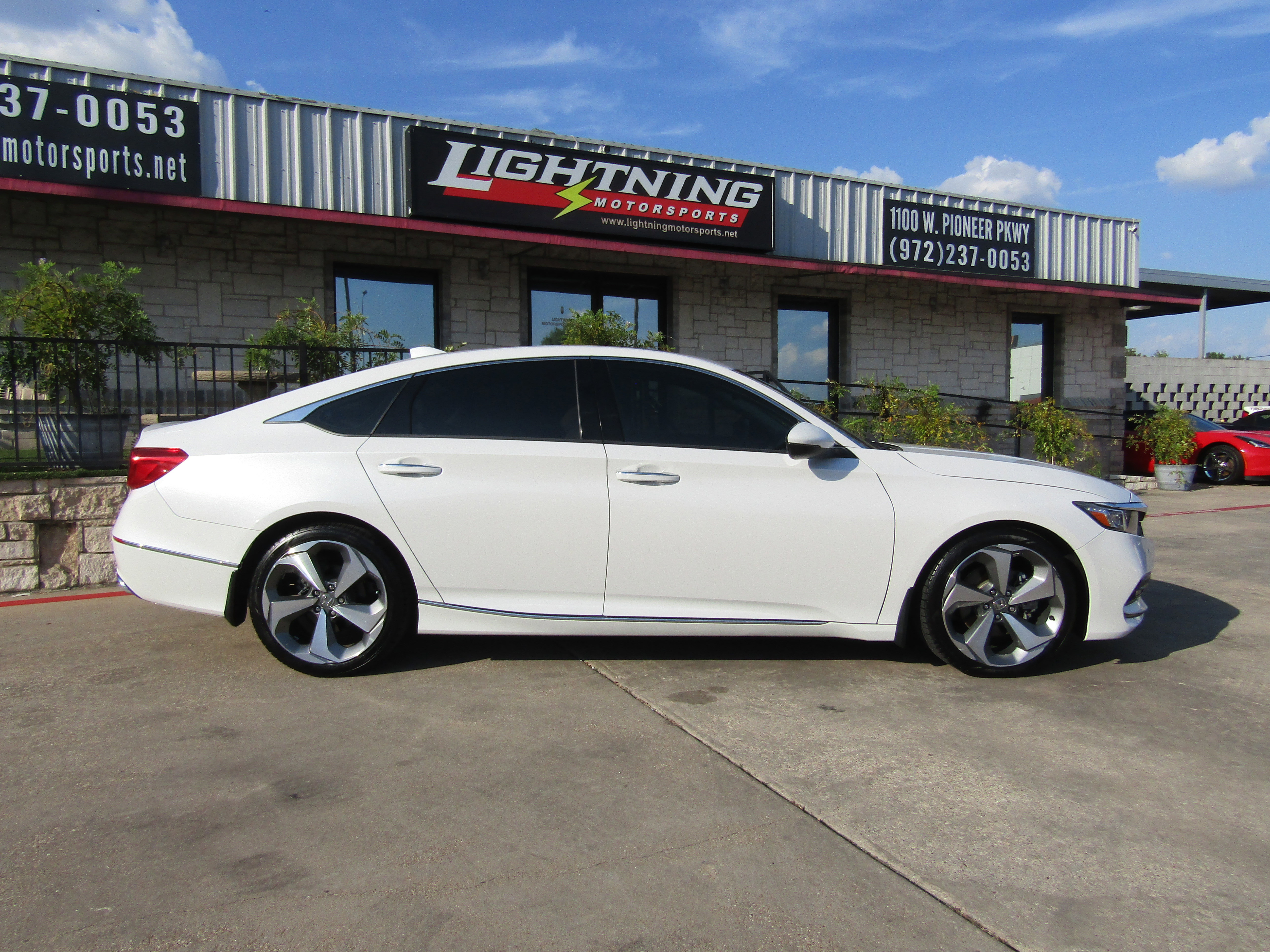 Used 2019 Honda Accord Touring image 5