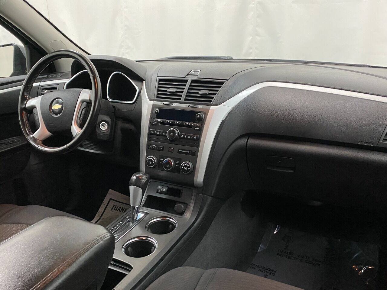 Used 2010 Chevrolet Traverse LT AWD/4WD image 11