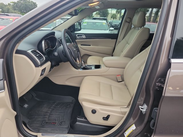 Used 2020 Jeep Grand Cherokee Limited RWD image 16