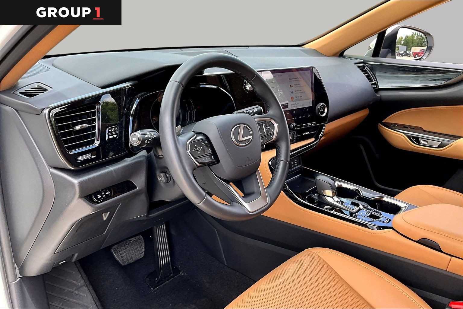 Used 2025 Lexus NX 250 FWD w/ Towing Package (2000 Lbs) image 15