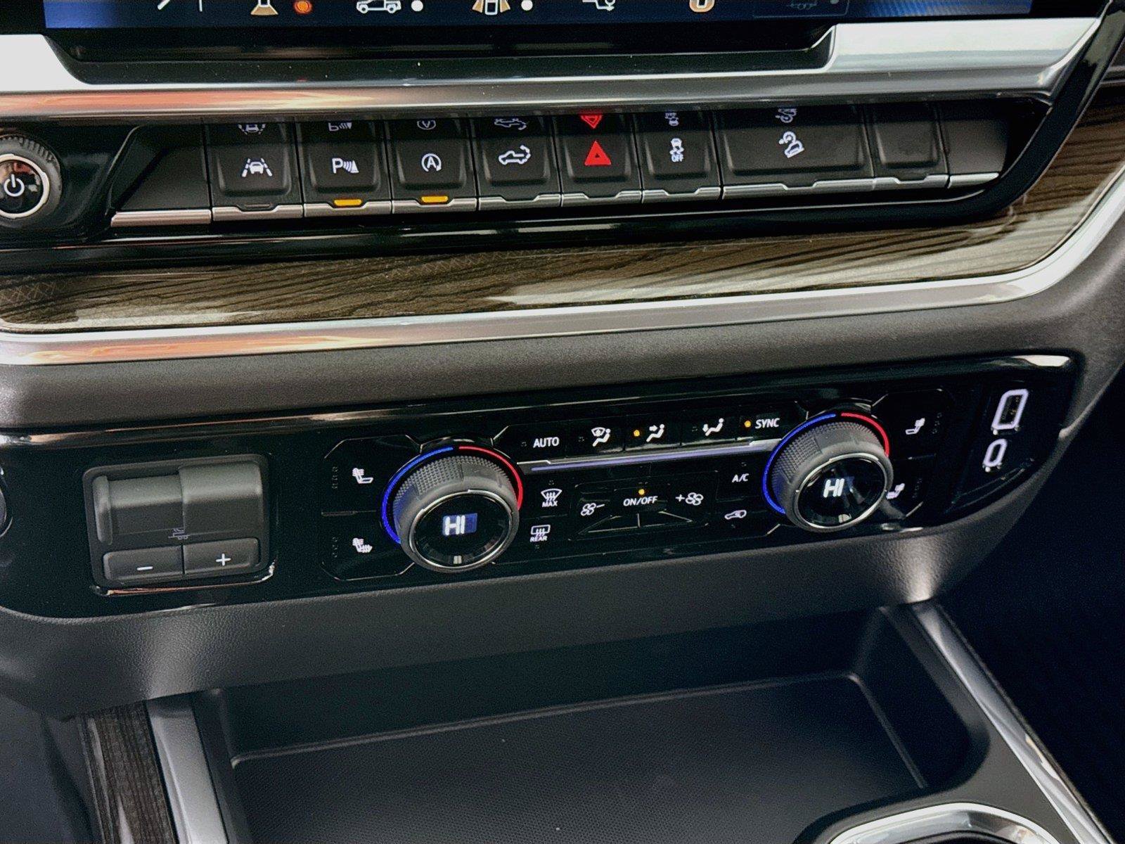 New 2026 Chevrolet Silverado 1500 LT Trail Boss w/ LT Trail Boss Premium Package AWD/4WD image 10