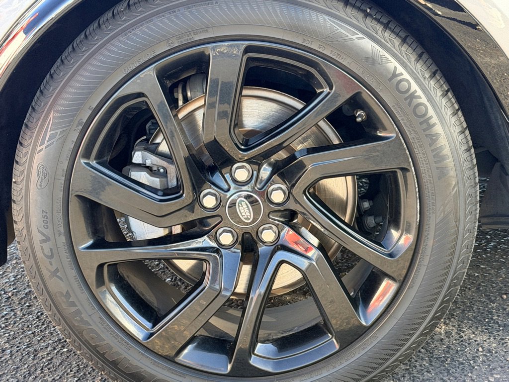 Used 2021 Land Rover Discovery S R-Dynamic AWD/4WD image 49