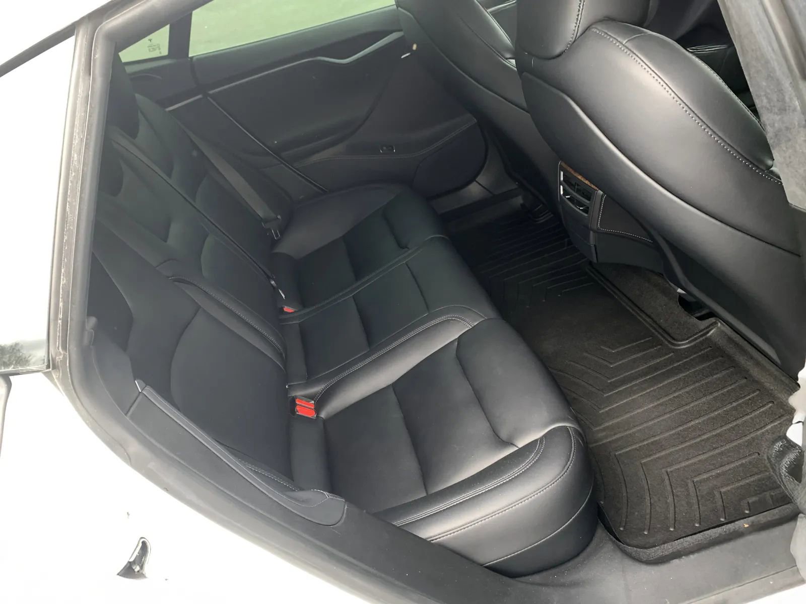 Used 2020 Tesla Model S AWD image 22