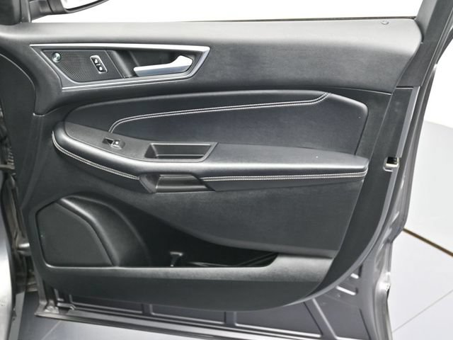 Certified 2022 Ford Edge Titanium AWD/4WD image 29
