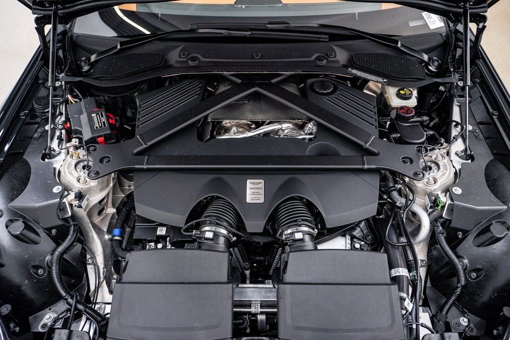 New 2026 Aston Martin V8 Vantage Roadster image 38