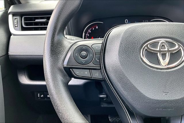 Used 2023 Toyota RAV4 XLE FWD image 11
