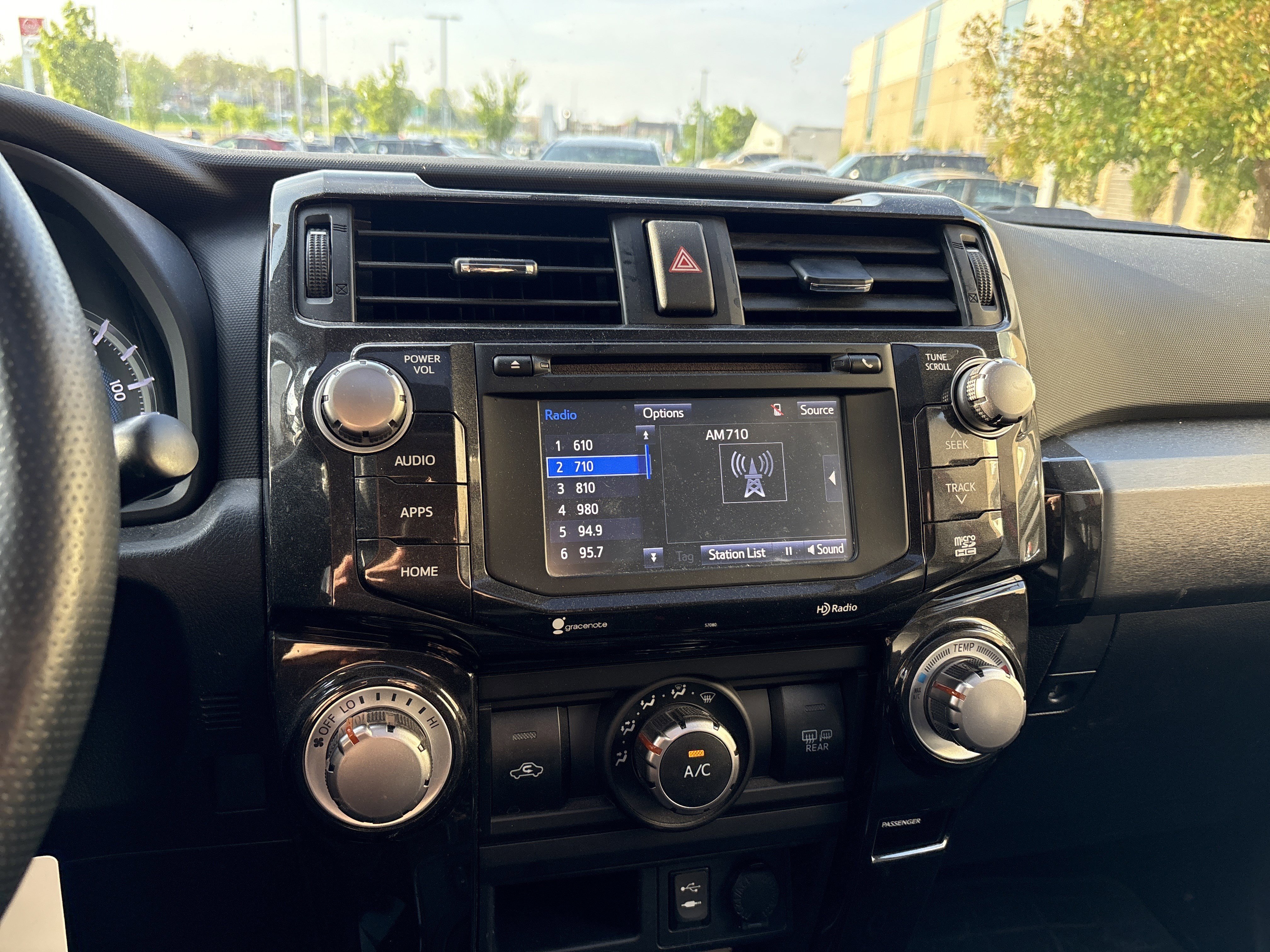 Used 2015 Toyota 4Runner Trail Premium image 32