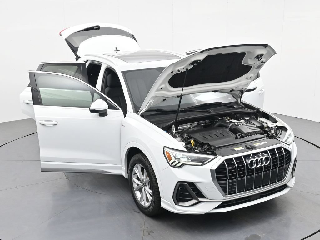 Used 2022 Audi Q3 2.0T Premium Plus w/ Premium Plus Package AWD/4WD image 40